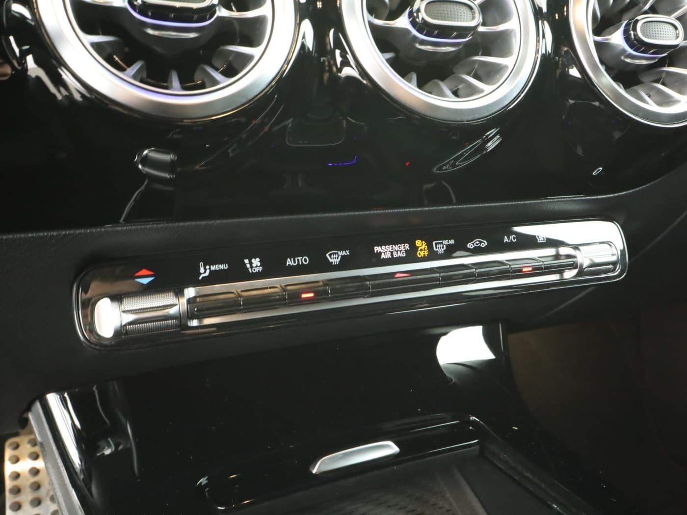 Mercedes-Benz CLA 200 SB Bild 14