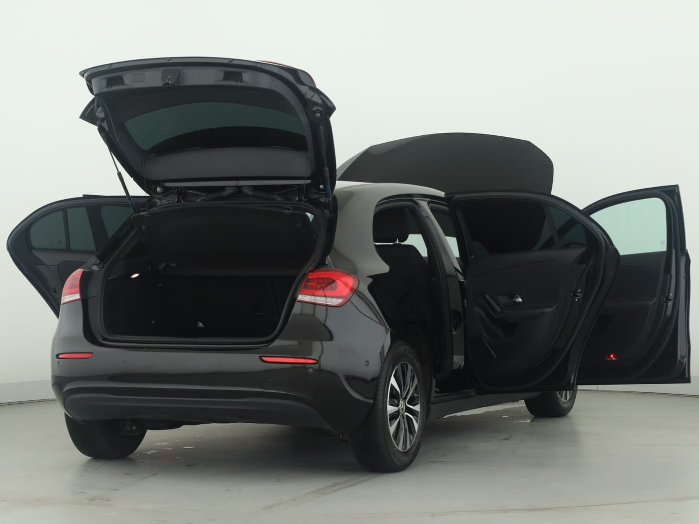 Mercedes-Benz A 180 d Bild 9