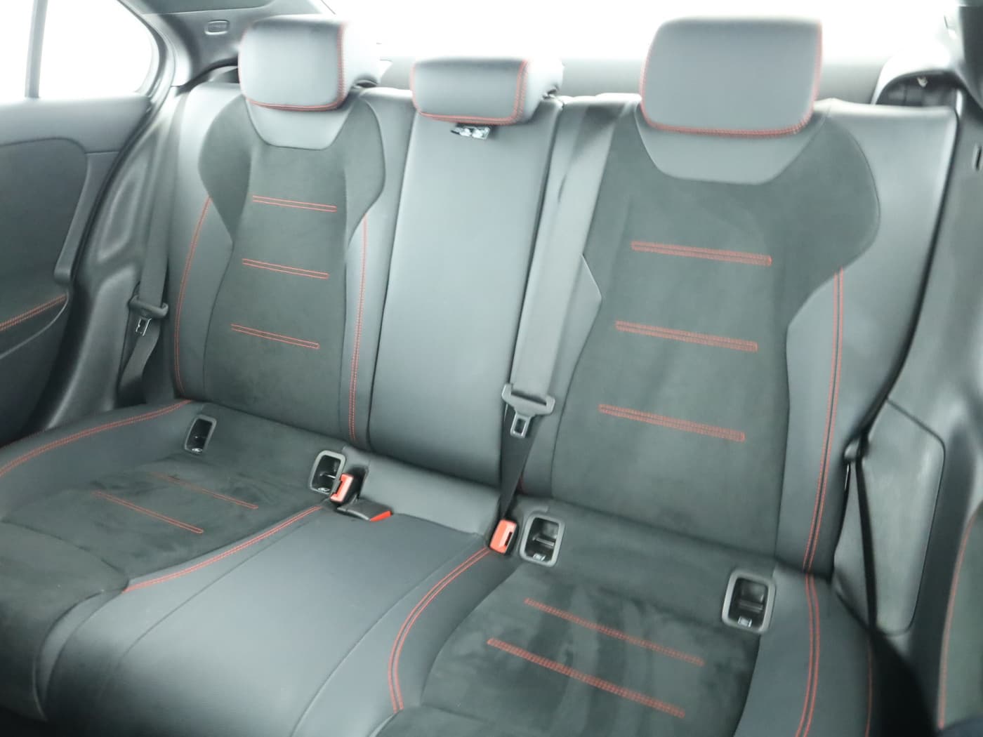 Mercedes-Benz A 250 e Lim Bild 18