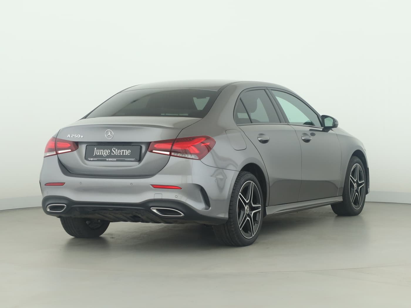 Mercedes-Benz A 250 e Lim Bild 2