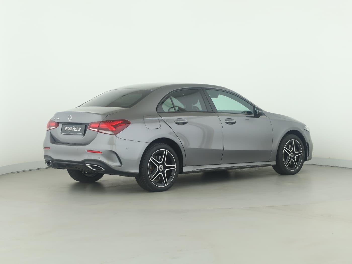 Mercedes-Benz A 250 e Lim Bild 6