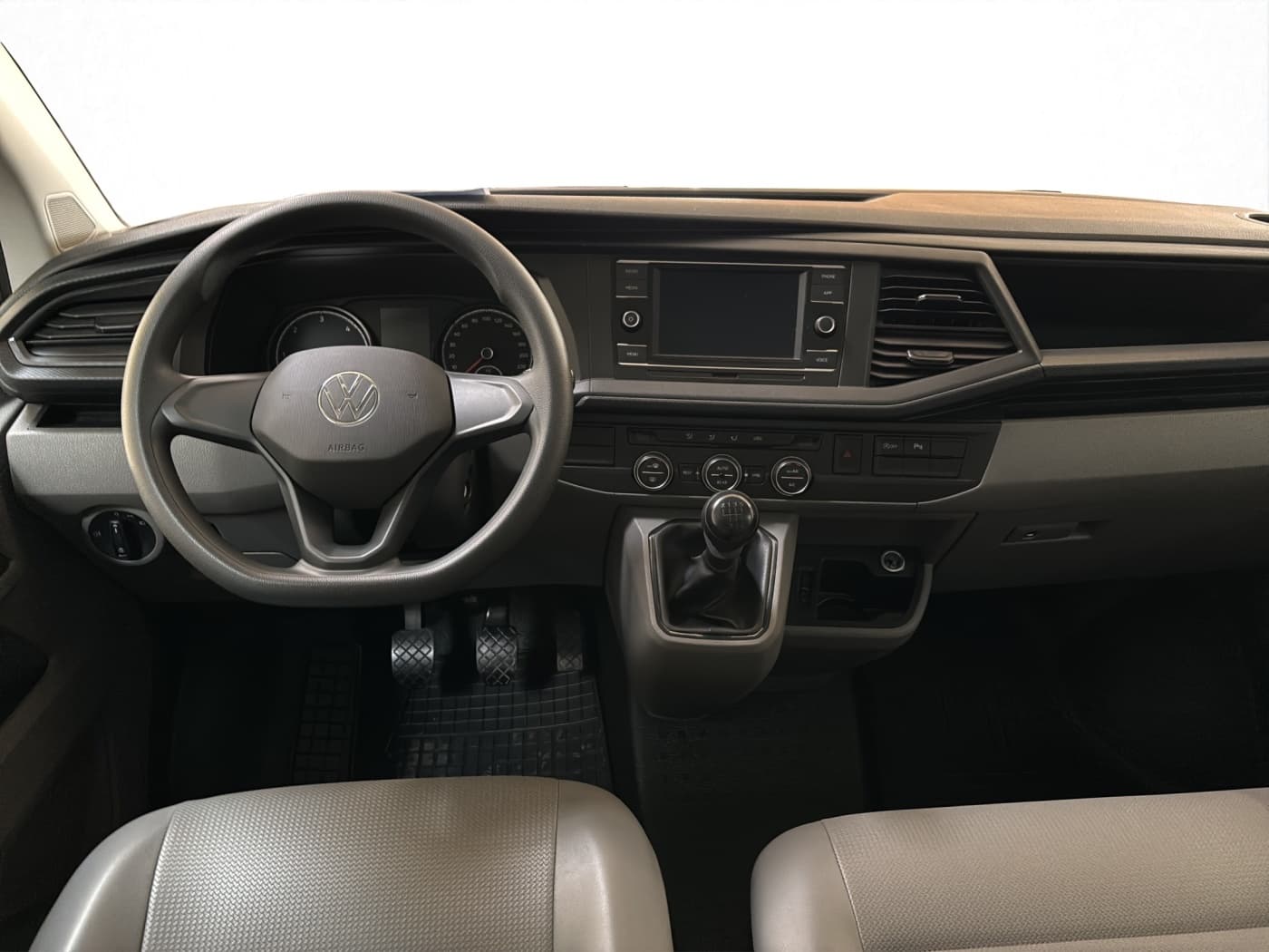 Volkswagen T6 Caravelle 2.0 TDI Bild 9