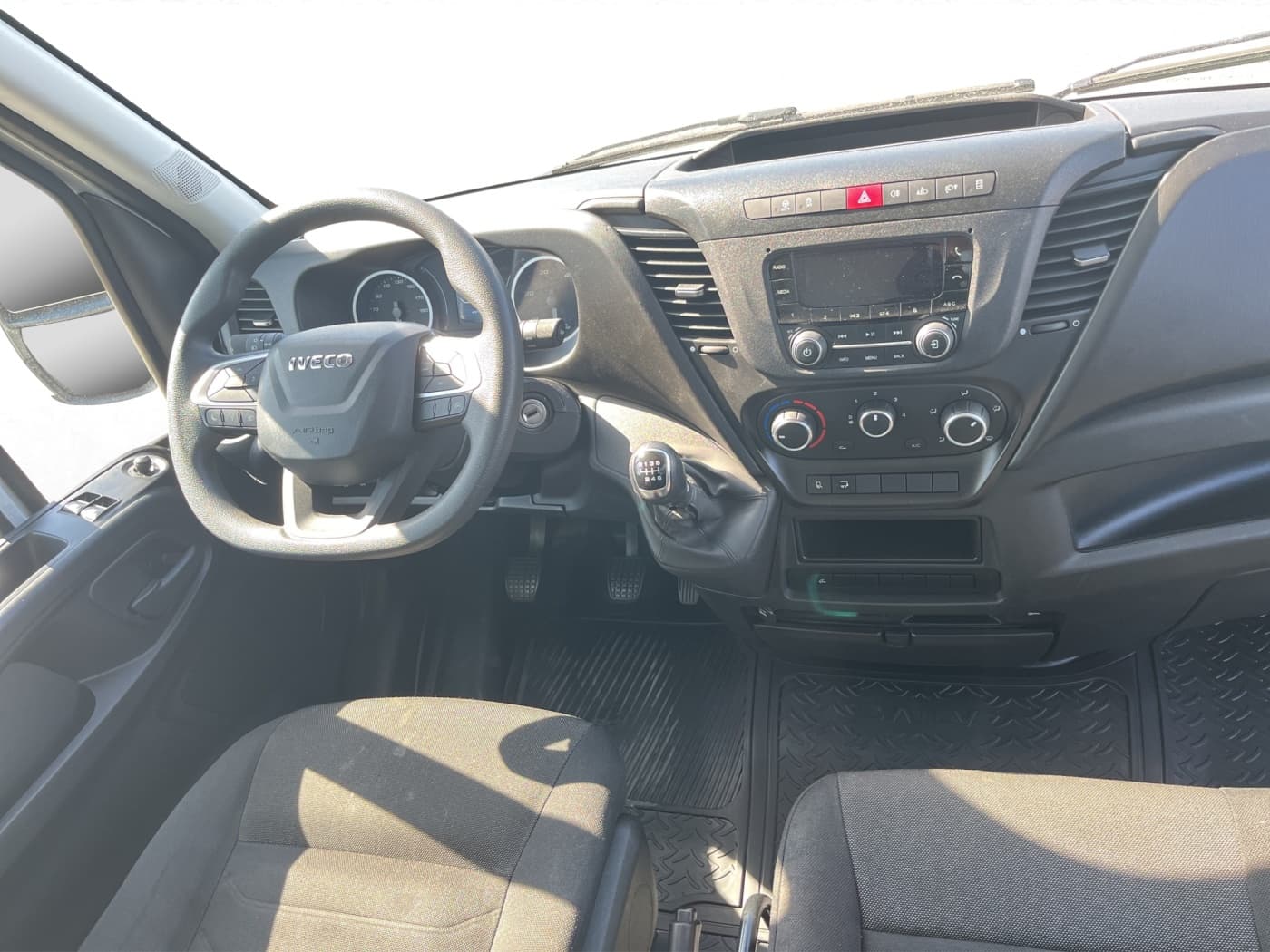 IVECO Daily Koffer LBW Maxi Bild 8