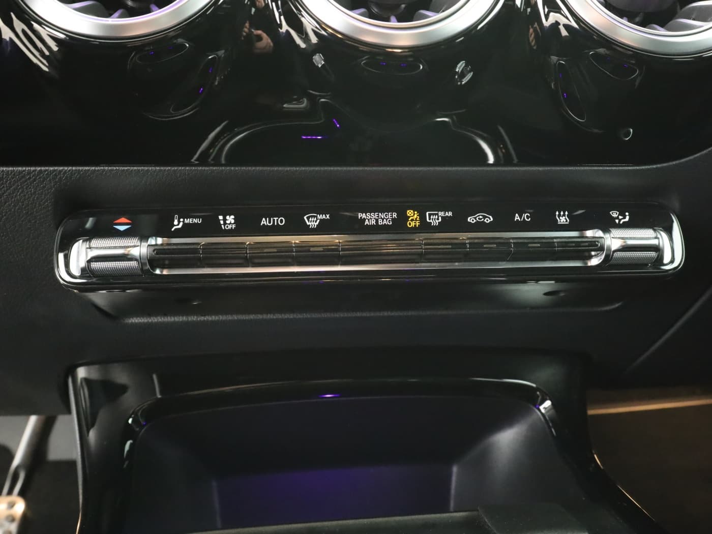 Mercedes-Benz A 250 e Bild 14