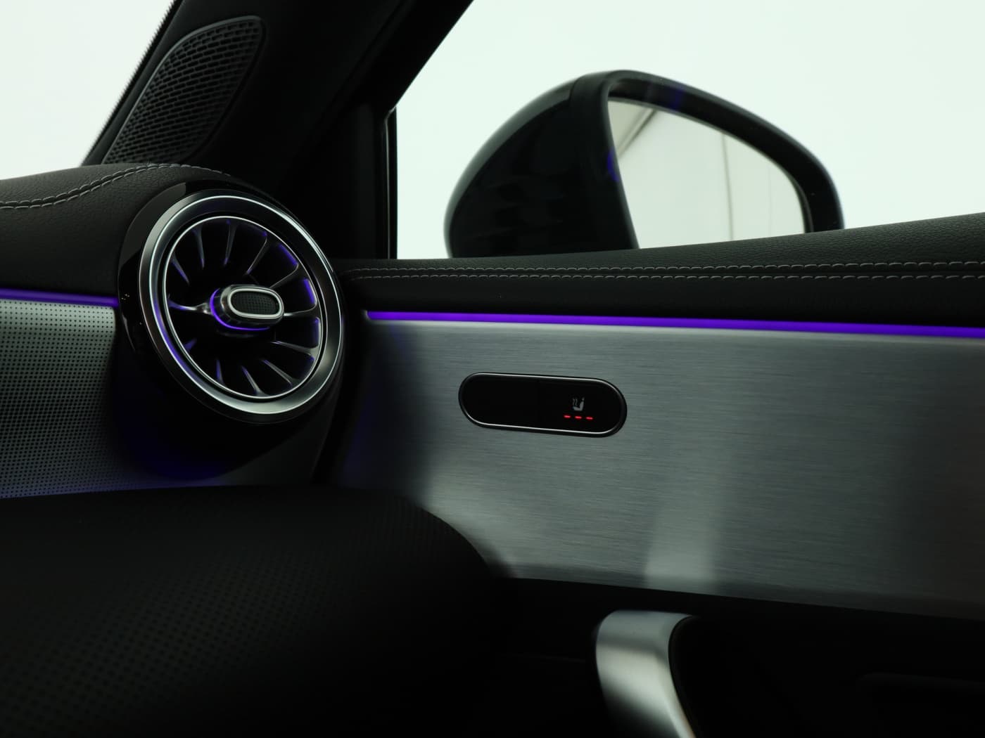 Mercedes-Benz A 250 e Bild 16