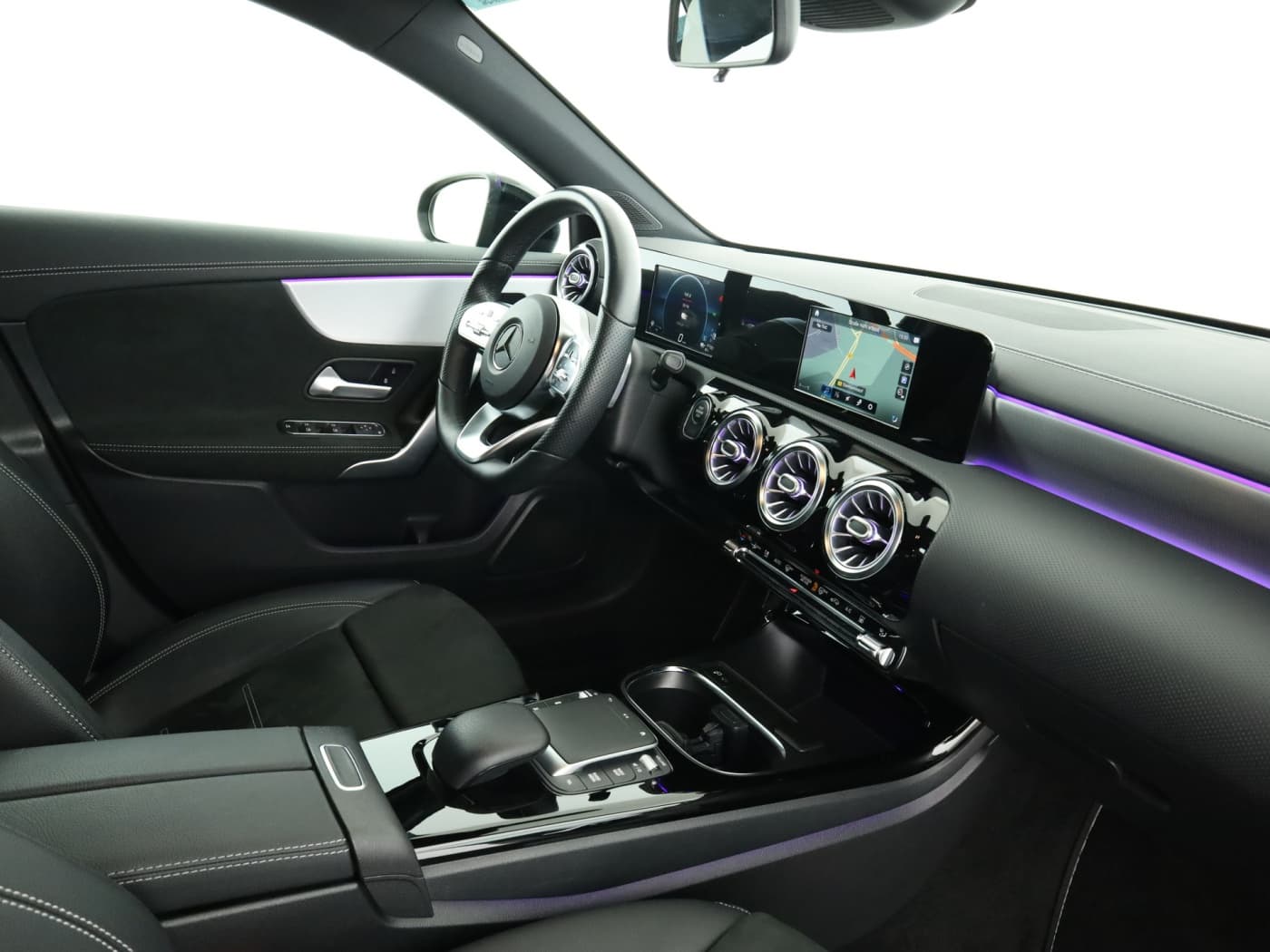 Mercedes-Benz A 250 e Bild 17