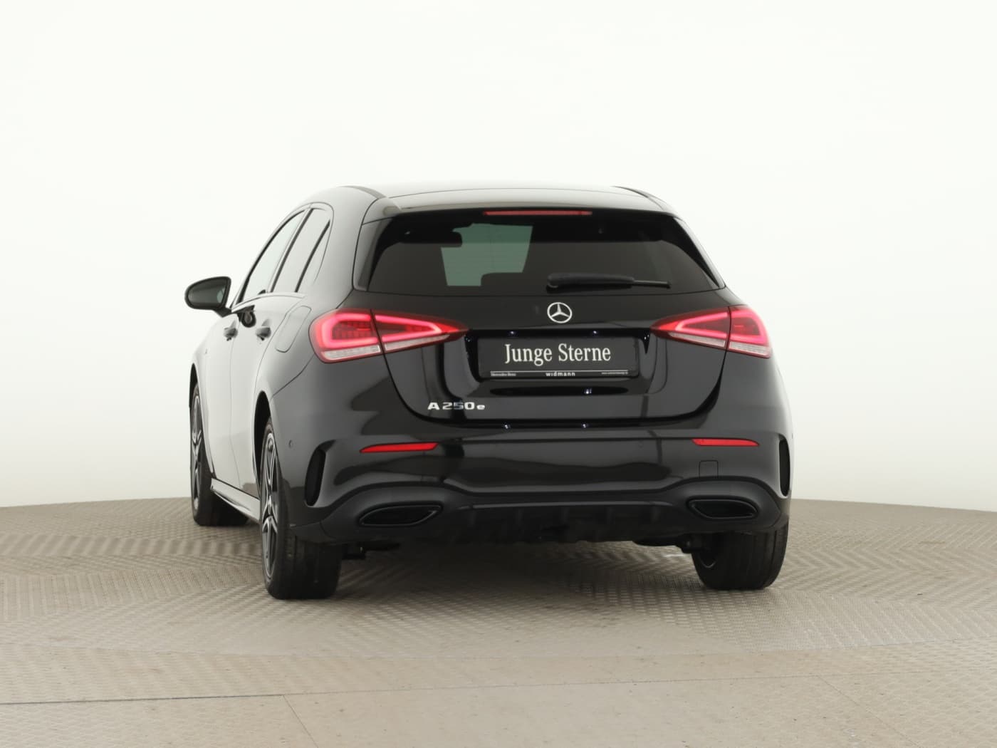 Mercedes-Benz A 250 e Bild 4