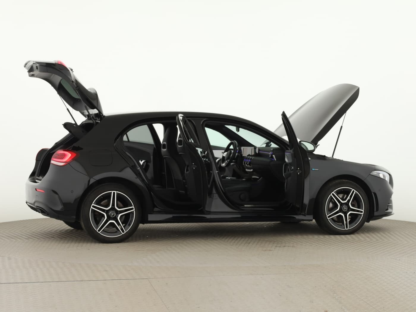 Mercedes-Benz A 250 e Bild 8