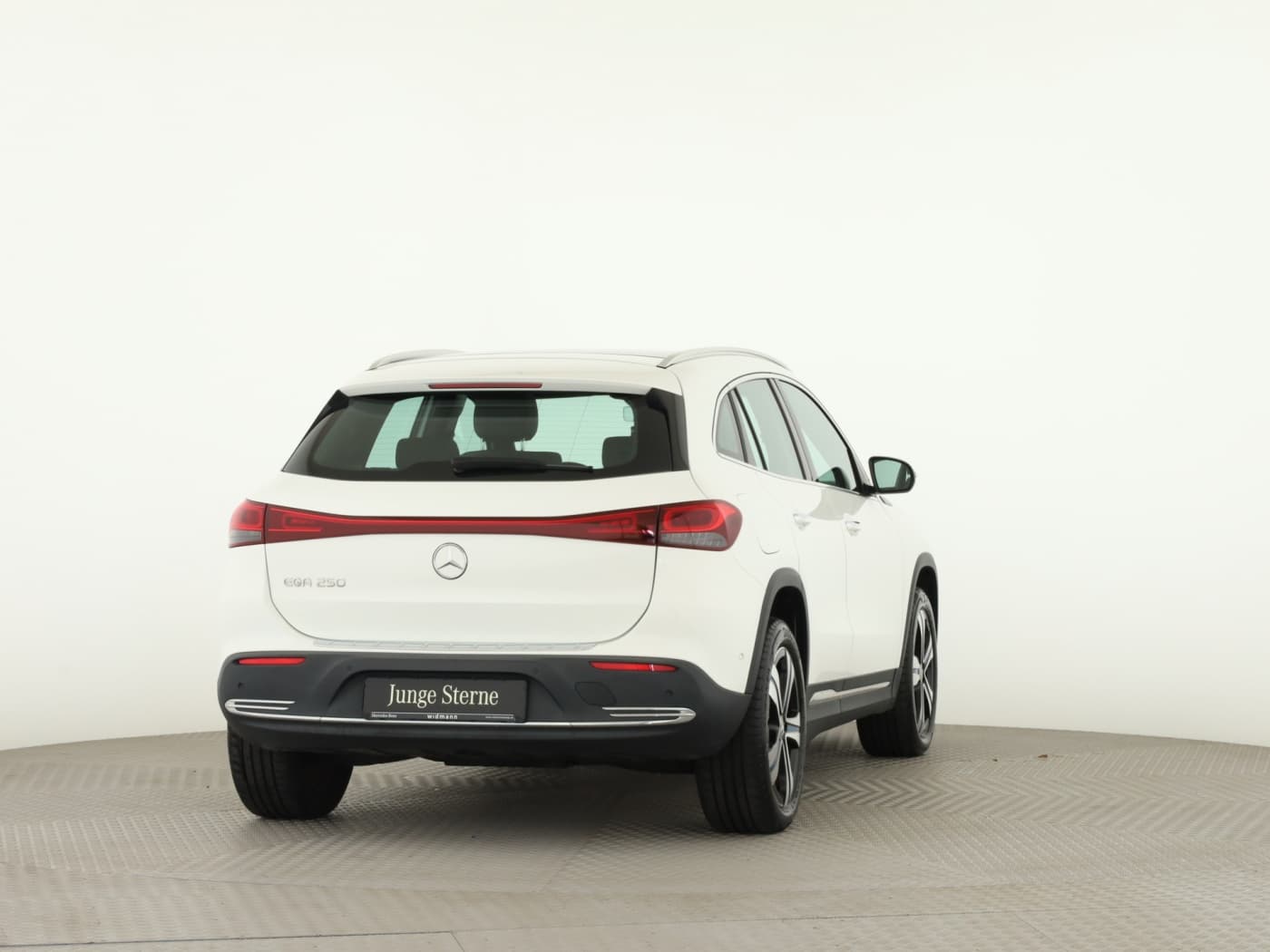 Mercedes-Benz EQA 250 Bild 2