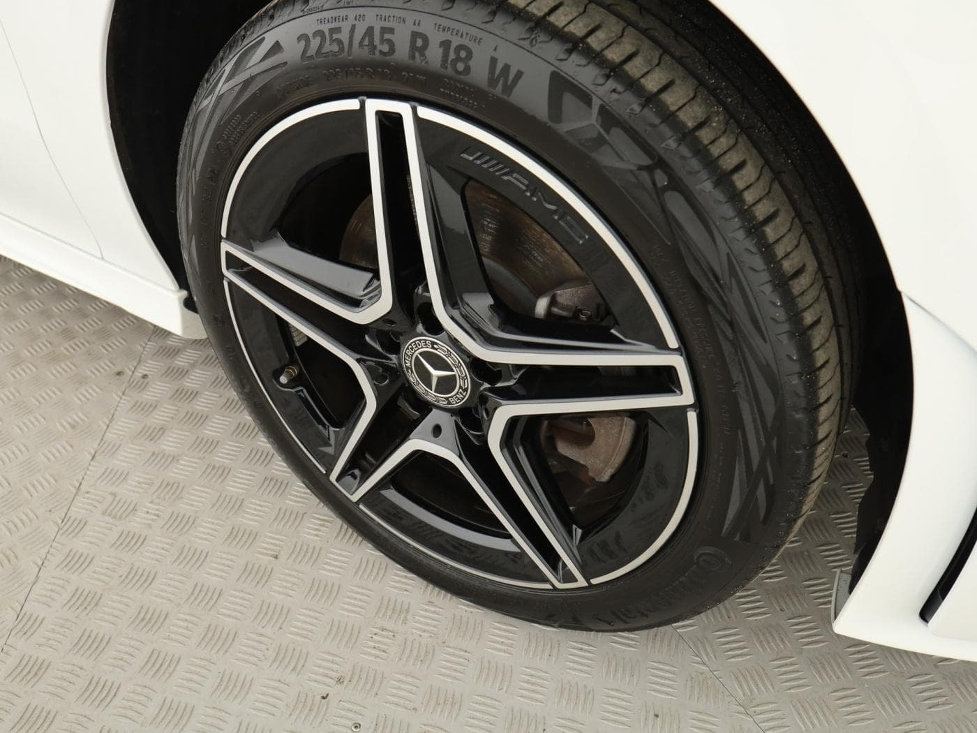 Mercedes-Benz CLA 250 e SB Bild 21