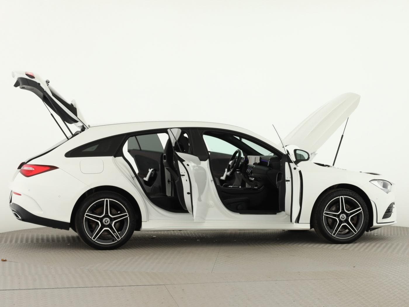 Mercedes-Benz CLA 250 e SB Bild 8