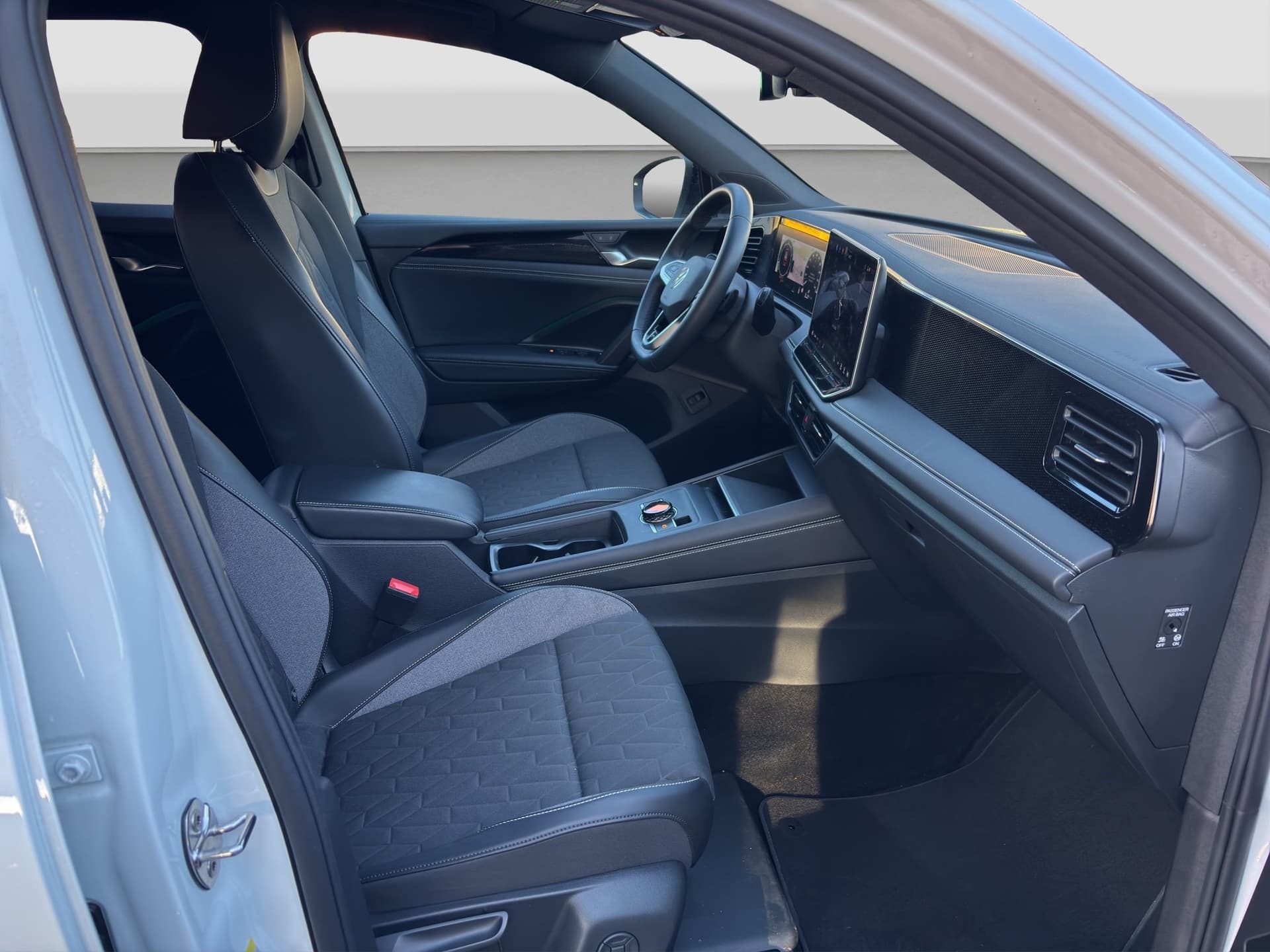 Volkswagen Tiguan Life GOAL 1.5 TSI DSG AHK NAVI ACC Kamera Bild 13