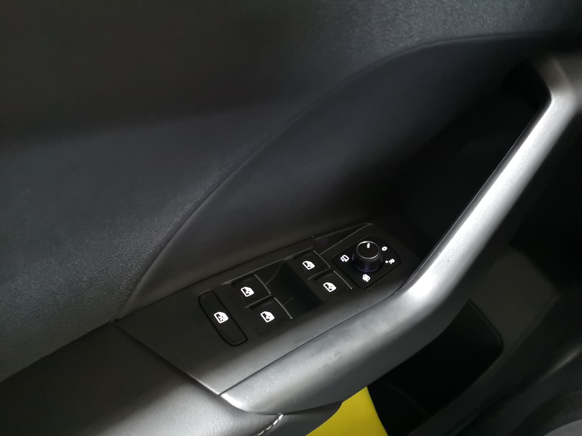 Volkswagen T-Cross ENERGY 1.0 l TSI OPF  DSG Bild 18