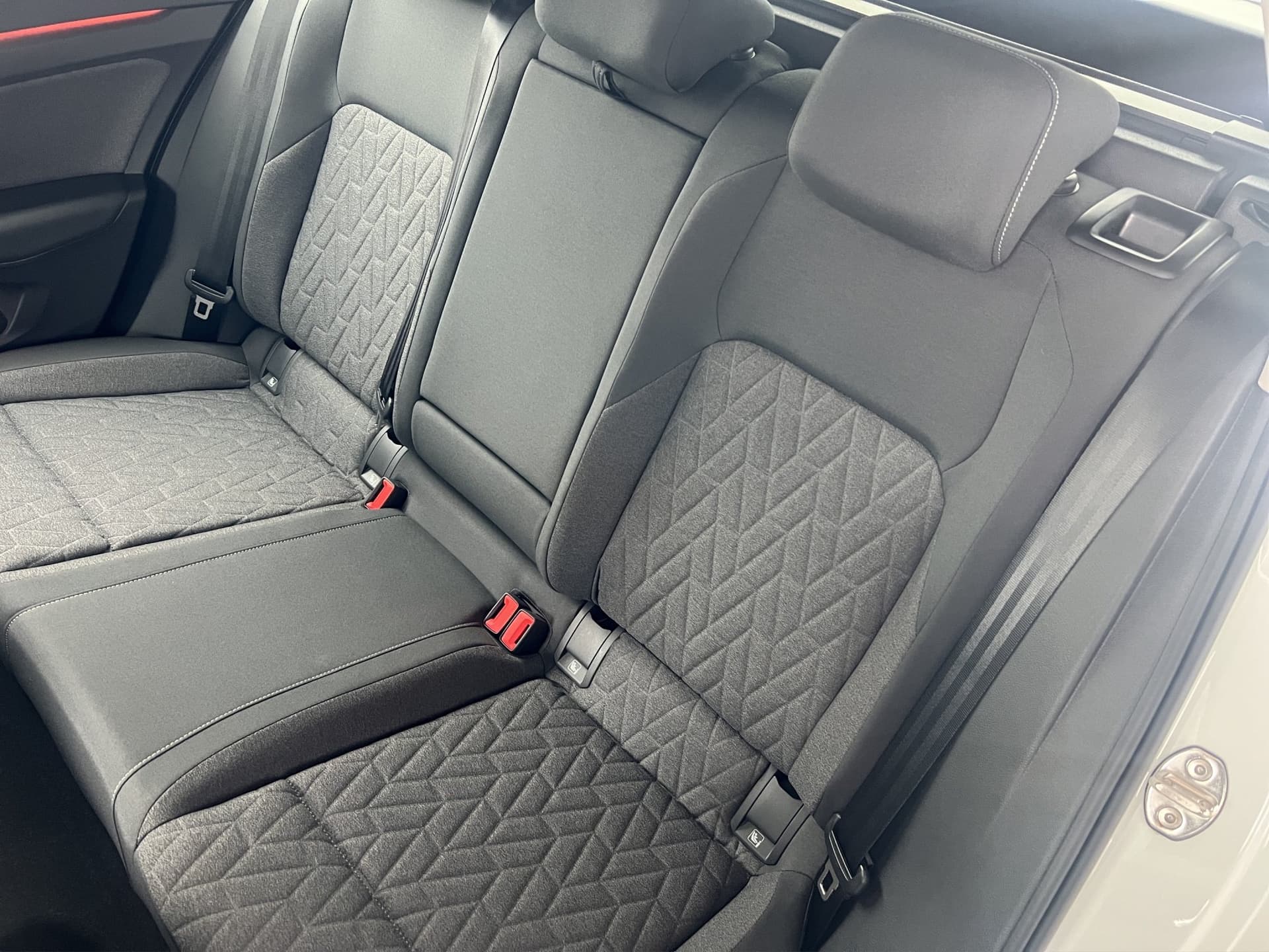 Volkswagen Golf Variant 1.5 TSI DSG Standheizung Bild 16