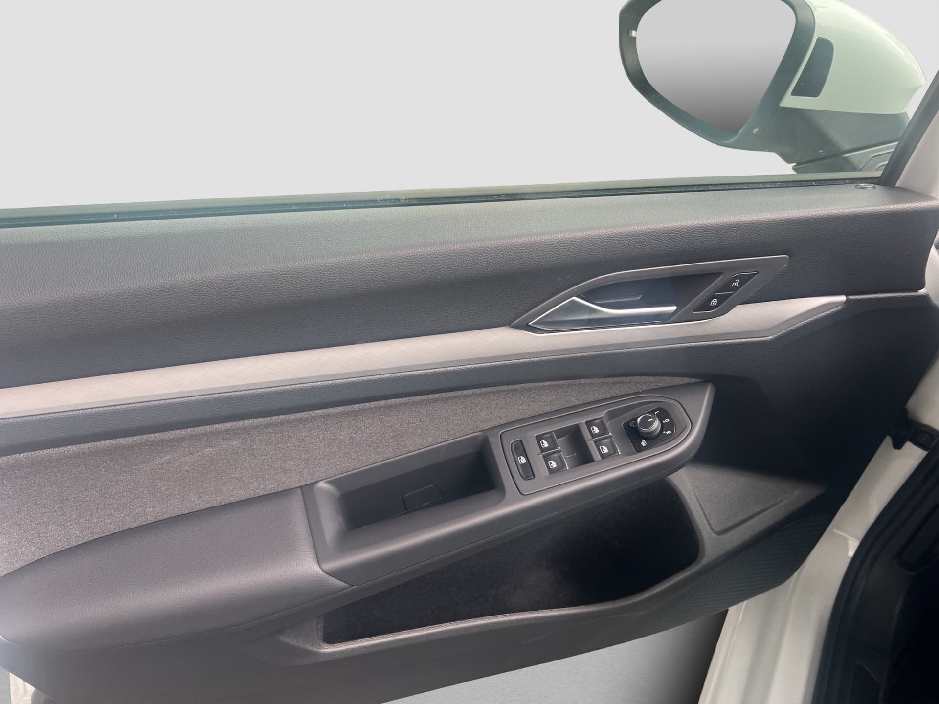 Volkswagen Golf Variant 1.5 TSI DSG Standheizung Bild 17