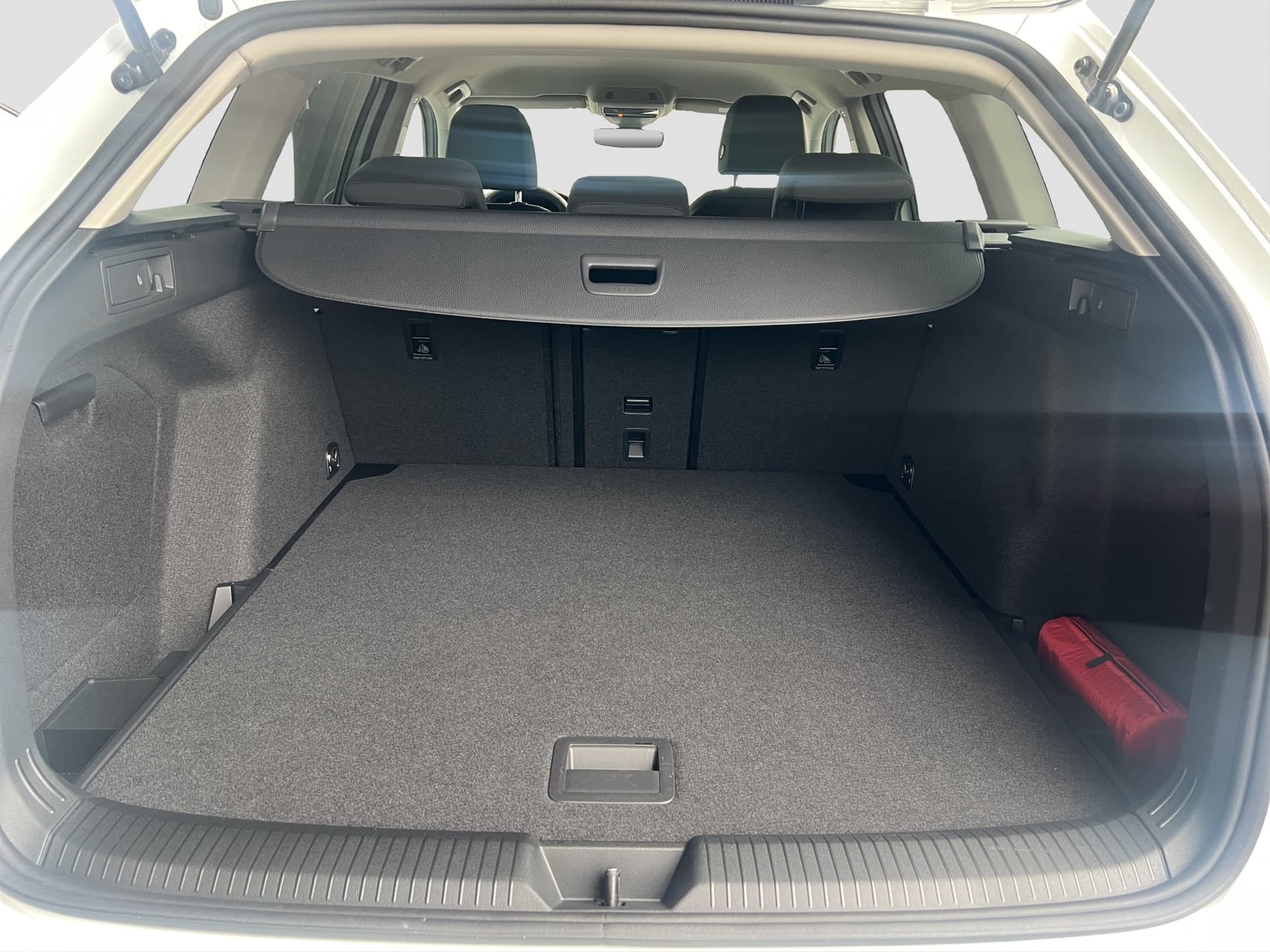 Volkswagen Golf Variant 1.5 TSI DSG Standheizung Bild 18