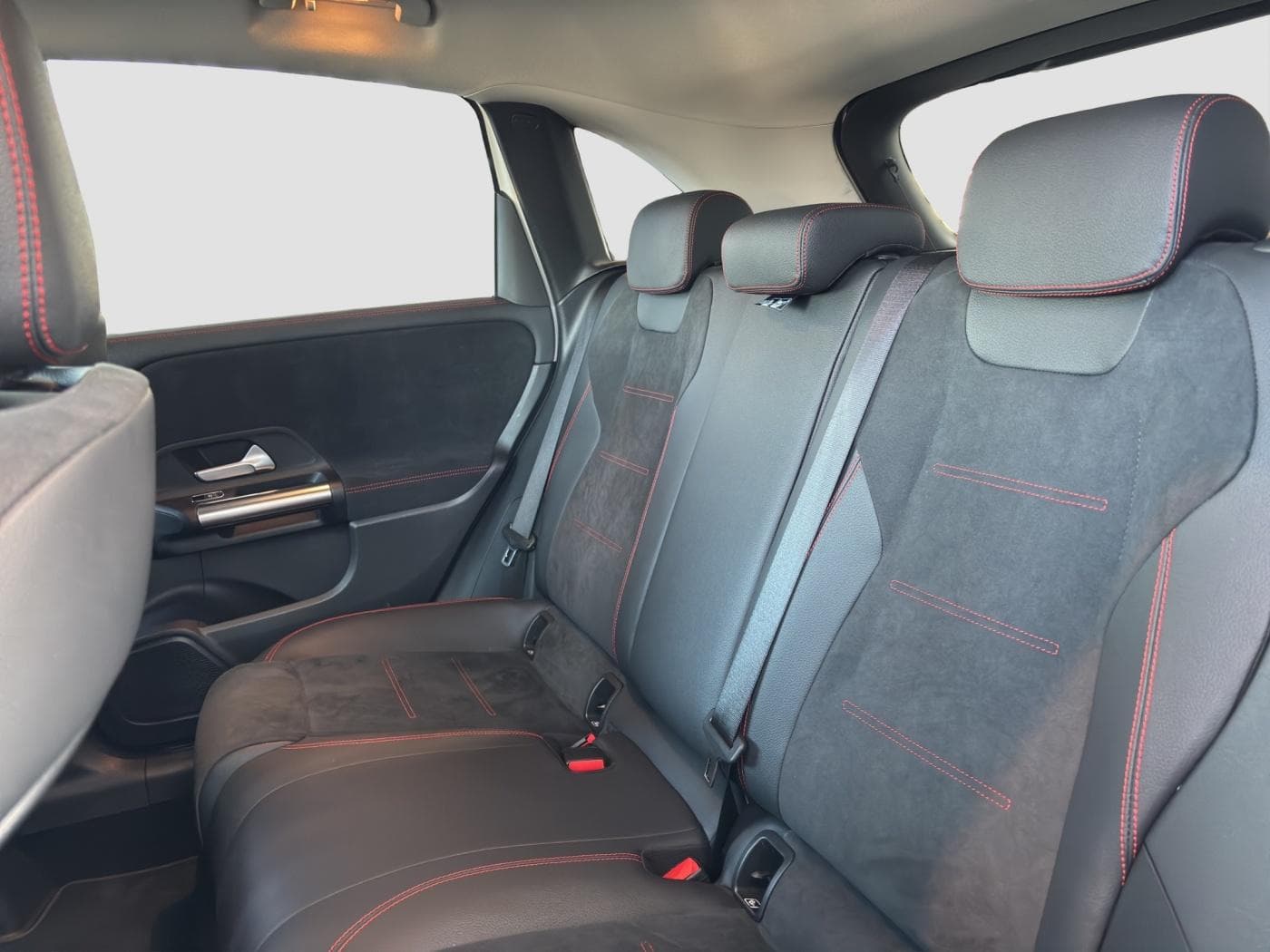 Mercedes-Benz B 250 e Bild 16