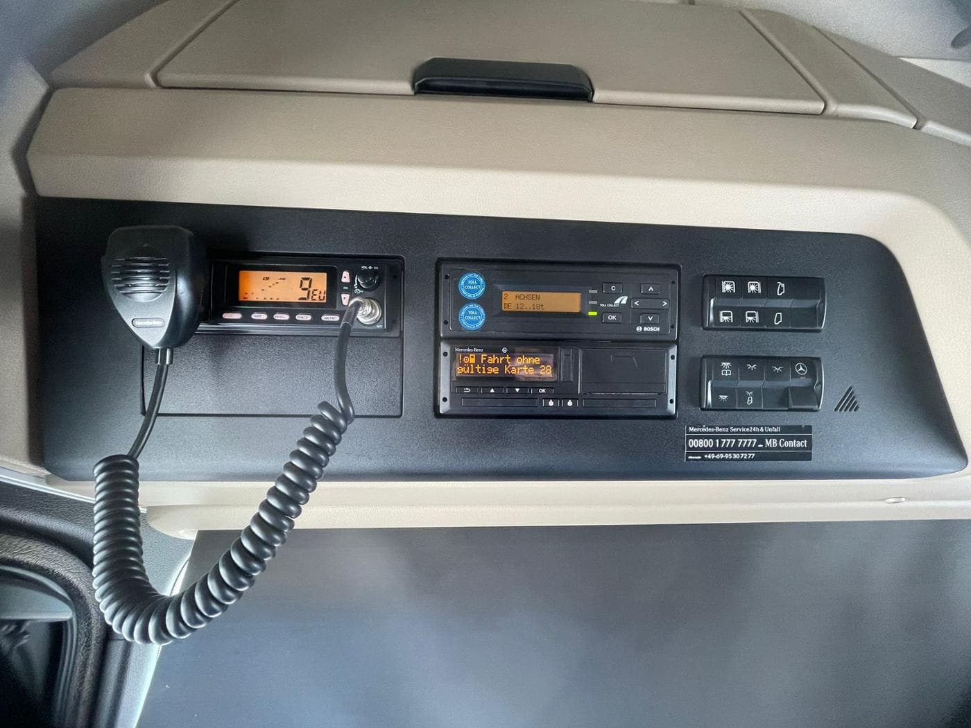 Mercedes-Benz Actros 1851 LS BigSpace Bild 12