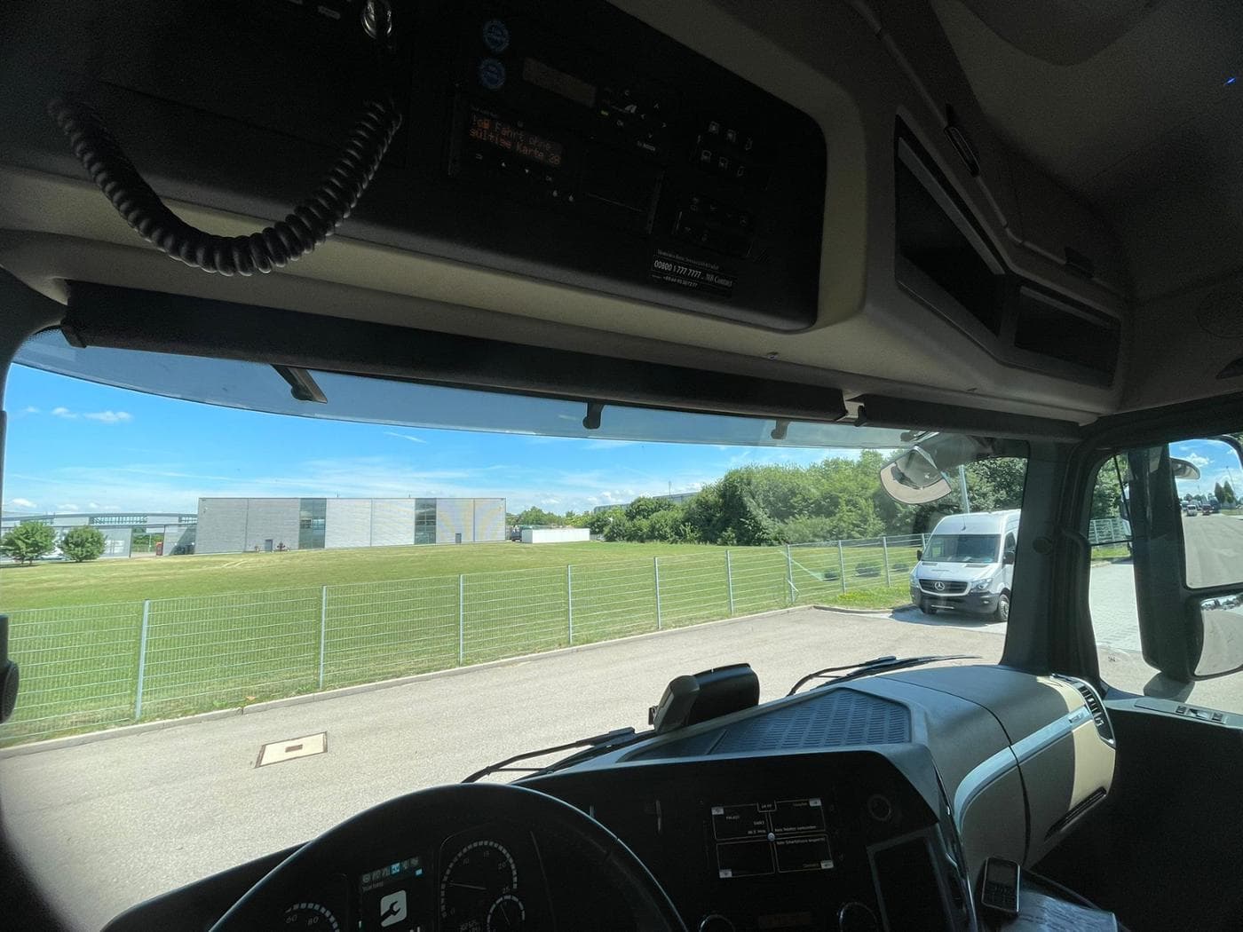 Mercedes-Benz Actros 1851 LS BigSpace Bild 15