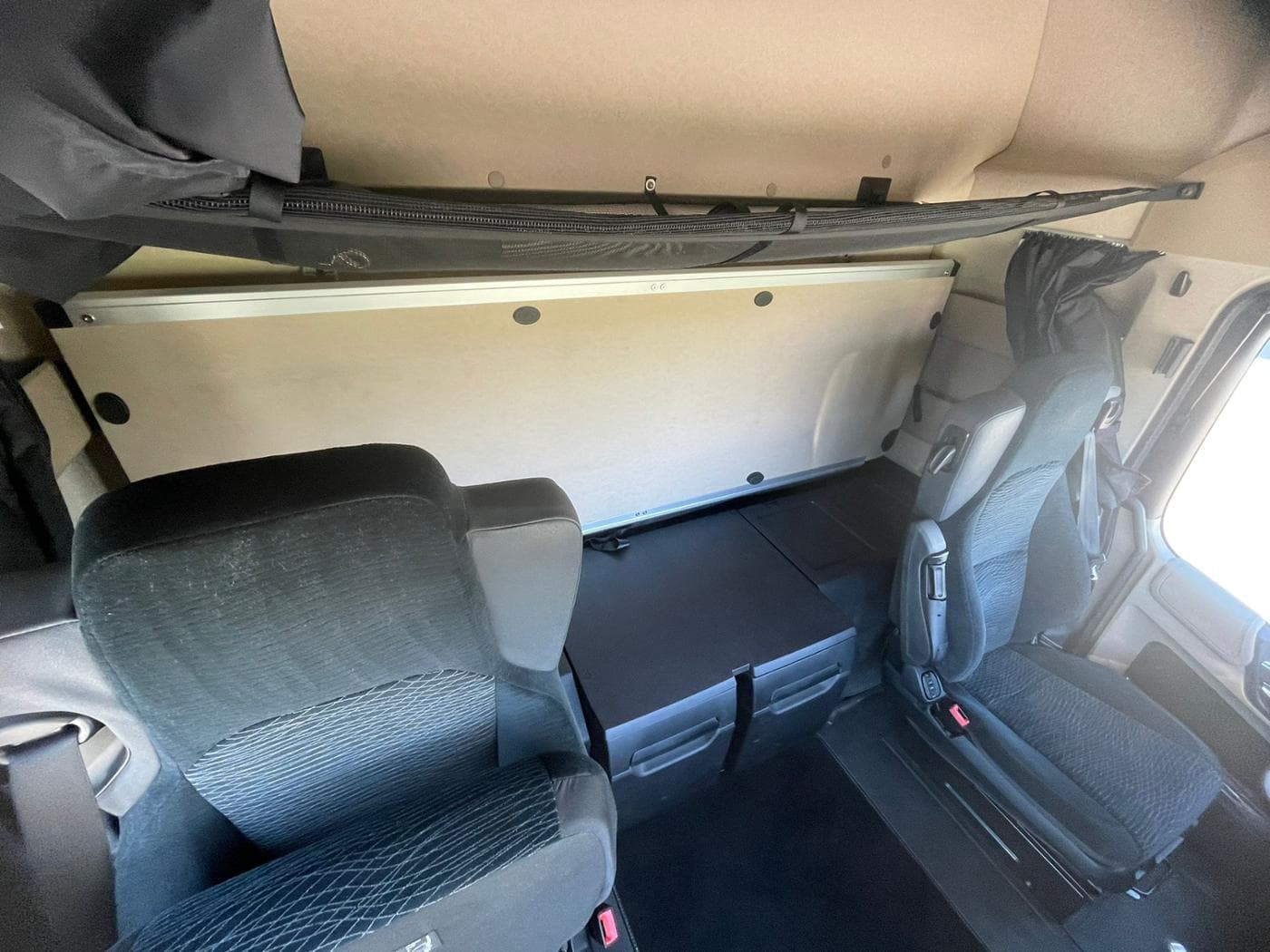 Mercedes-Benz Actros 1851 LS BigSpace Bild 19