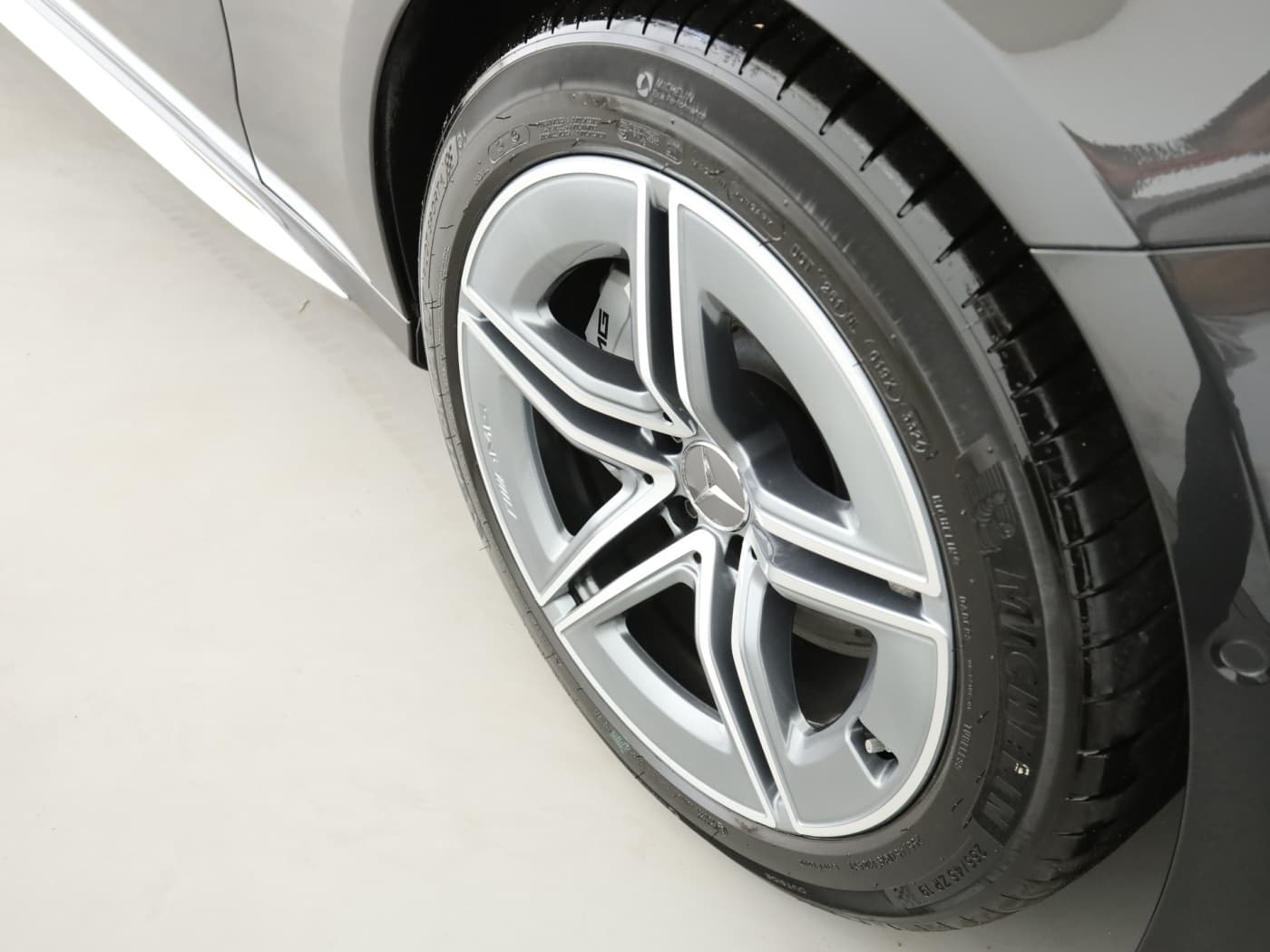 Mercedes-Benz E 53 AMG Hybrid 4M+ T Bild 21