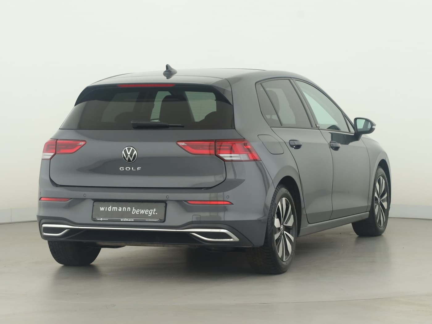 Volkswagen Golf VIII 2.0 TDI Move Bild 2