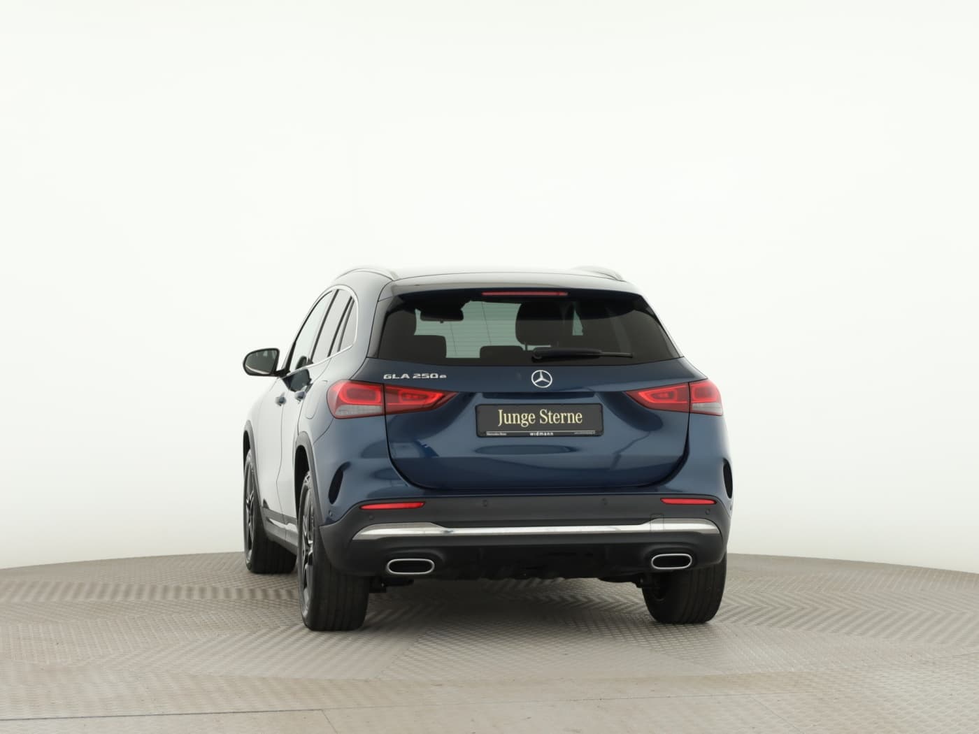 Mercedes-Benz GLA 250 e Bild 4