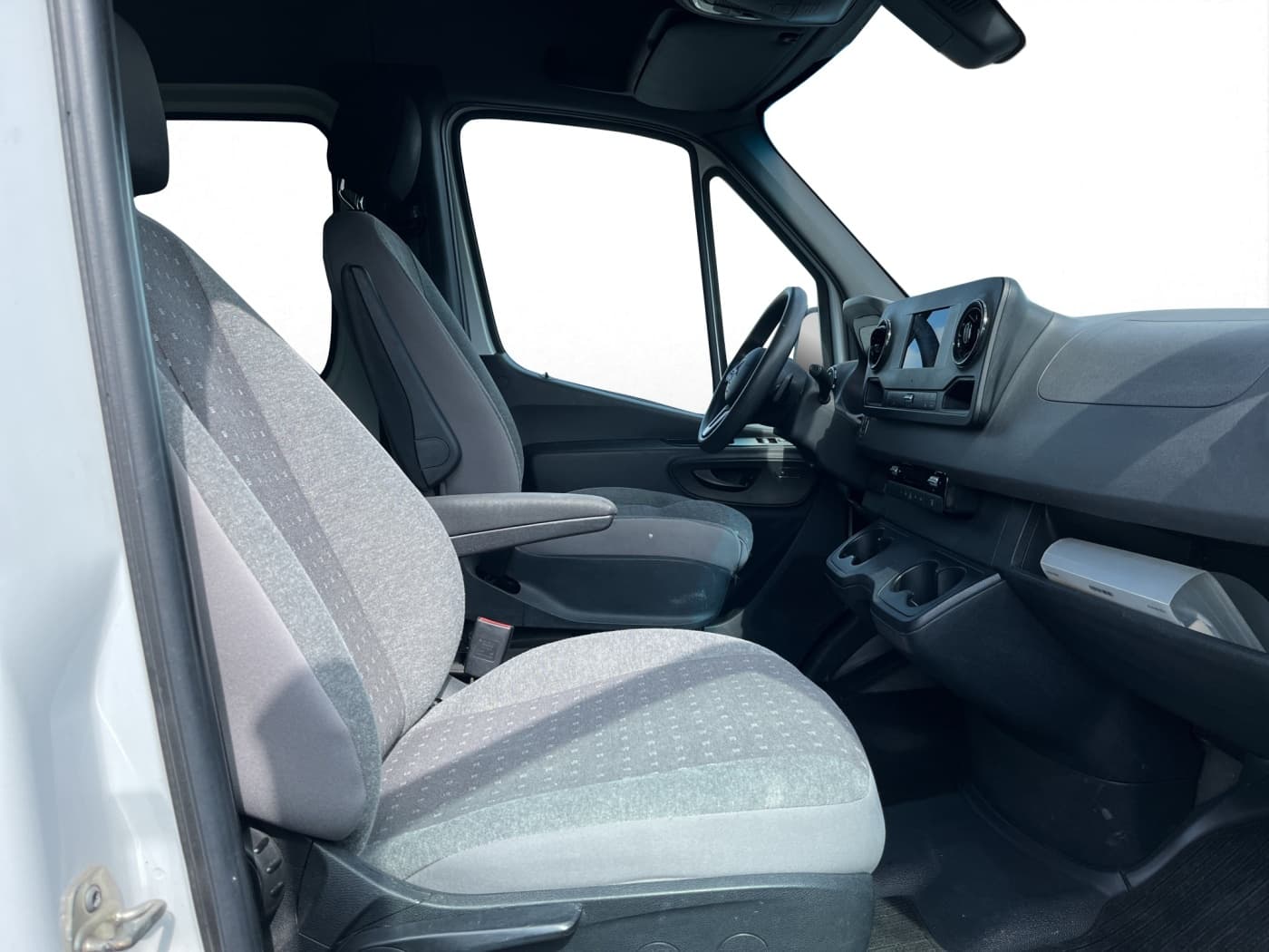 Mercedes-Benz Sprinter 316 CDI Mixto lang Bild 11