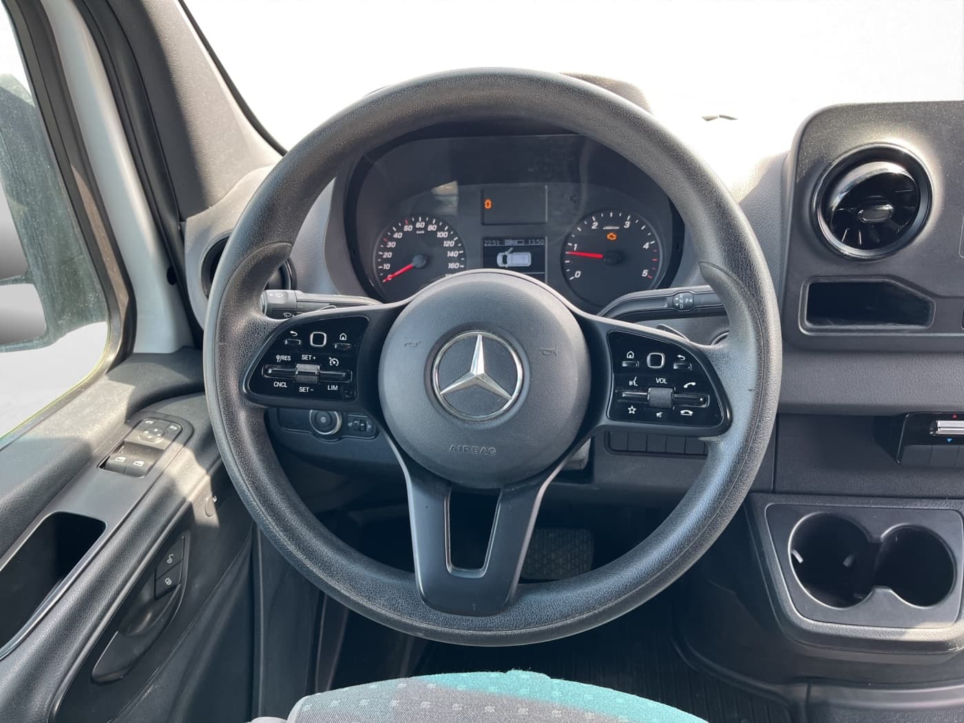 Mercedes-Benz Sprinter 316 CDI Mixto lang Bild 9