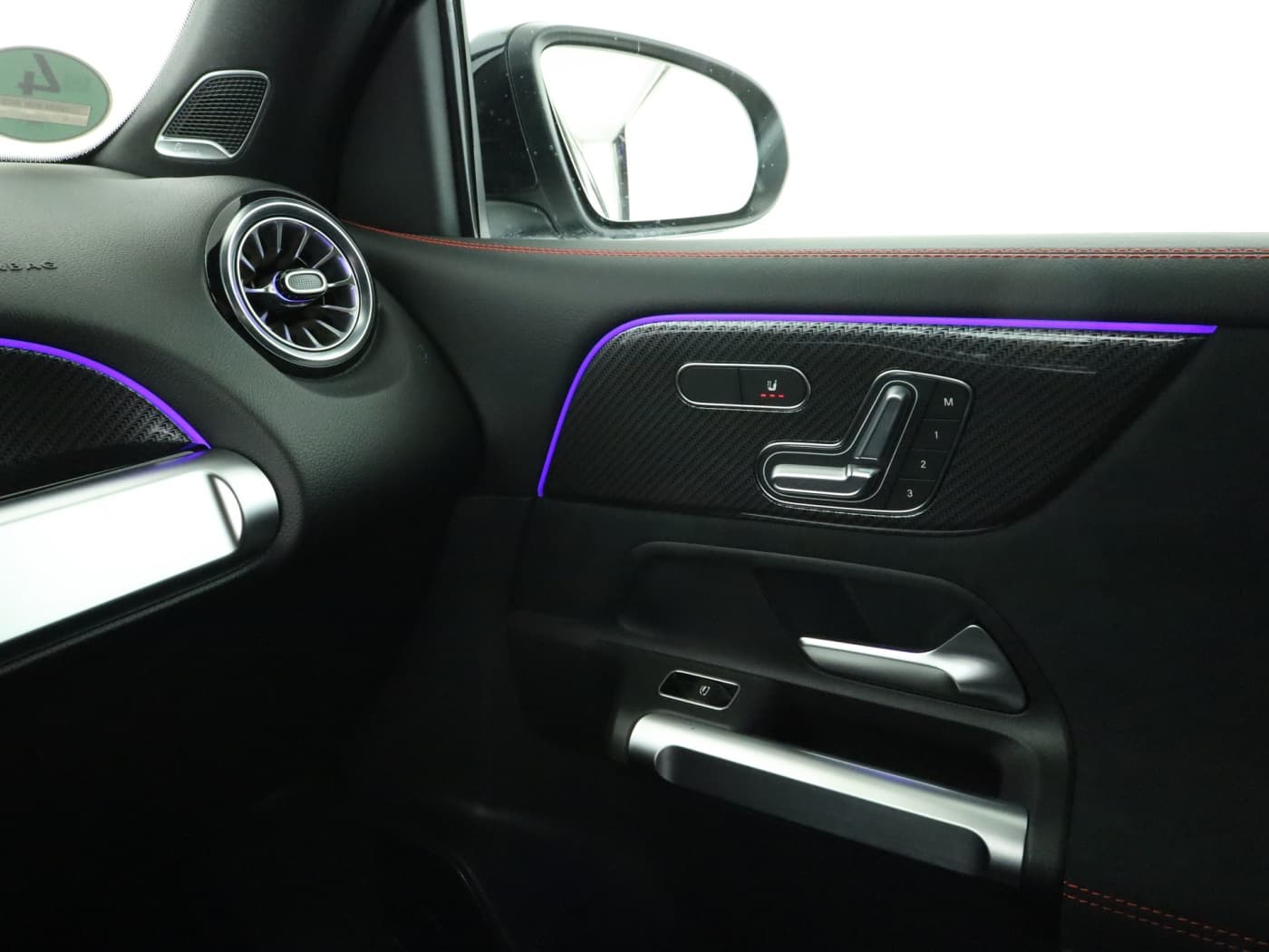 Mercedes-Benz AMG GLB 35 4MATIC Bild 16