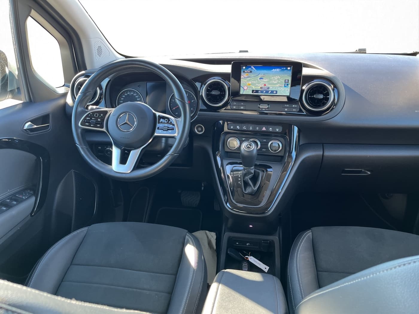 Mercedes-Benz T 180 d PROGRESSIVE EDITION Bild 9