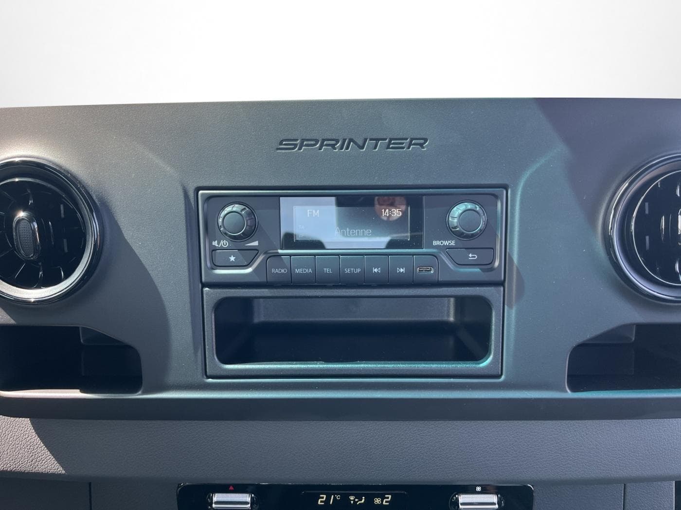 Mercedes-Benz Sprinter 519 CDI 4x4 DOKA Pritsche Bild 12