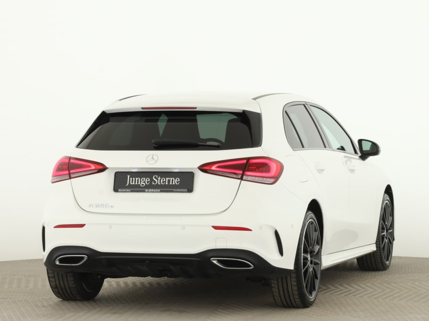 Mercedes-Benz A 250 e Bild 2