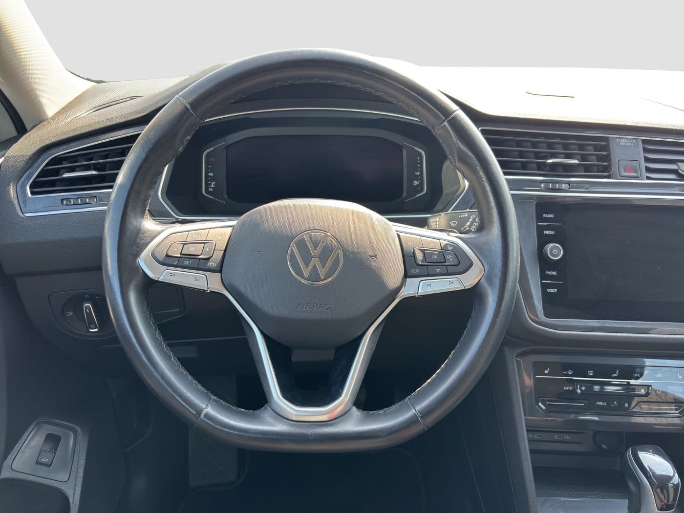 Volkswagen Tiguan Allspace Life 1.5 TSI 150 PS DSG AHK Standheizung NAVI ACC Bild 10