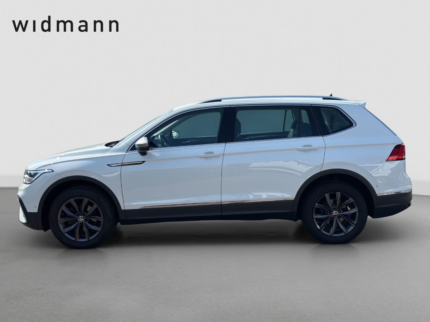 Volkswagen Tiguan Allspace Life 1.5 TSI 150 PS DSG AHK Standheizung NAVI ACC Bild 5