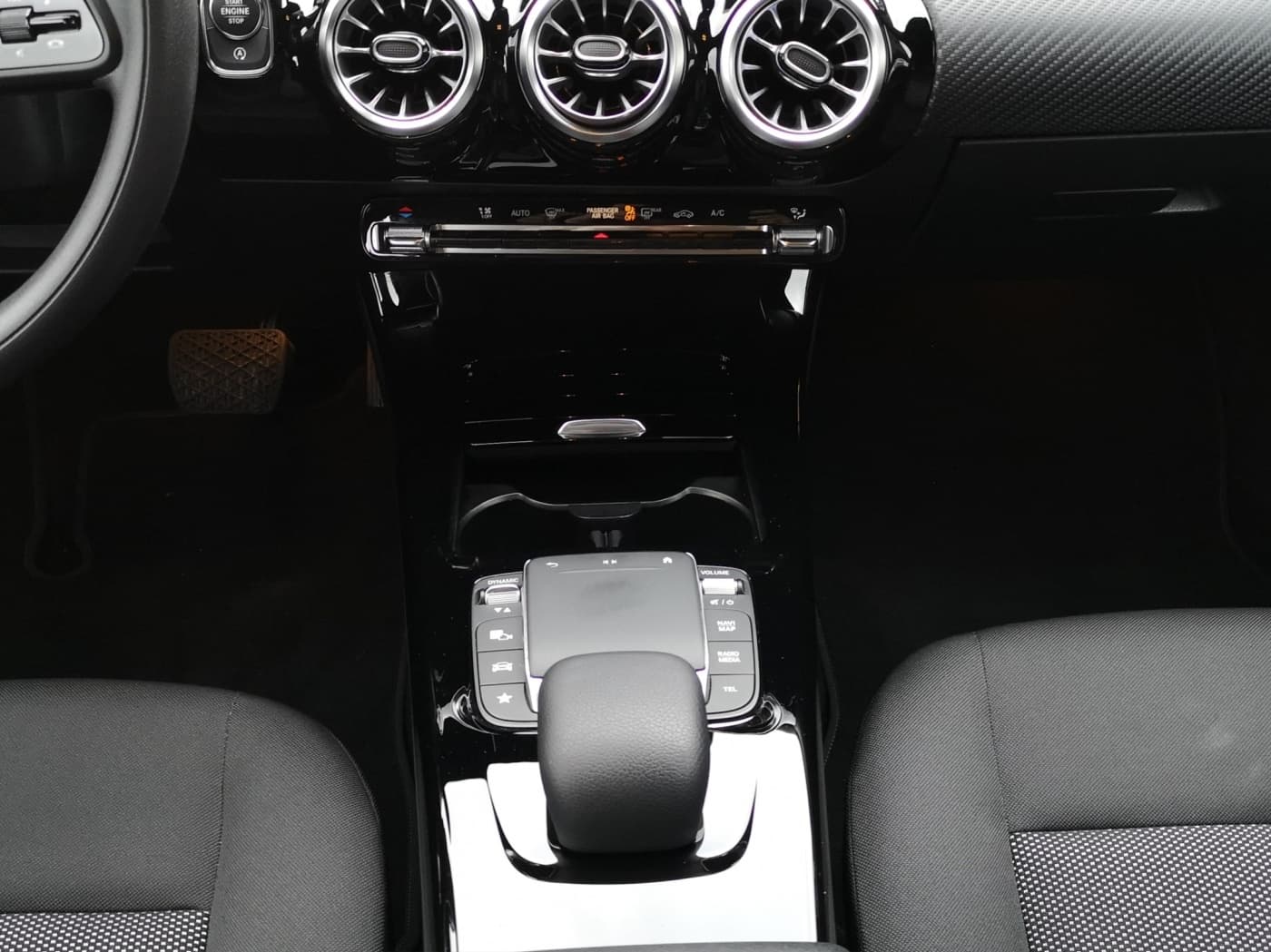 Mercedes-Benz CLA 180 d SB Bild 13