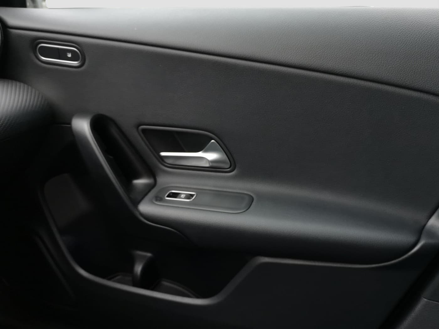 Mercedes-Benz CLA 180 d SB Bild 14