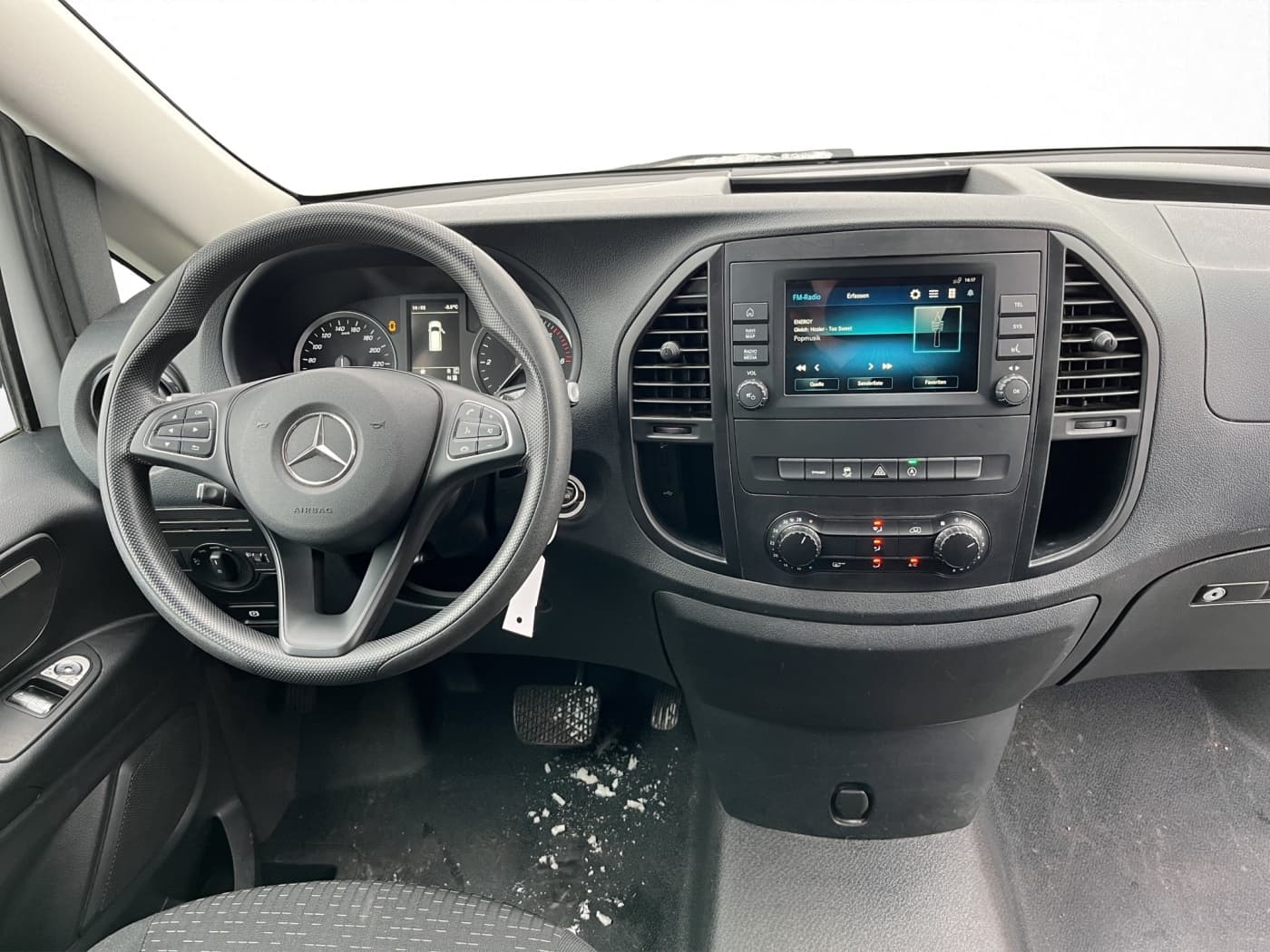 Mercedes-Benz Vito 114 CDI Tourer PRO Extralang Bild 9