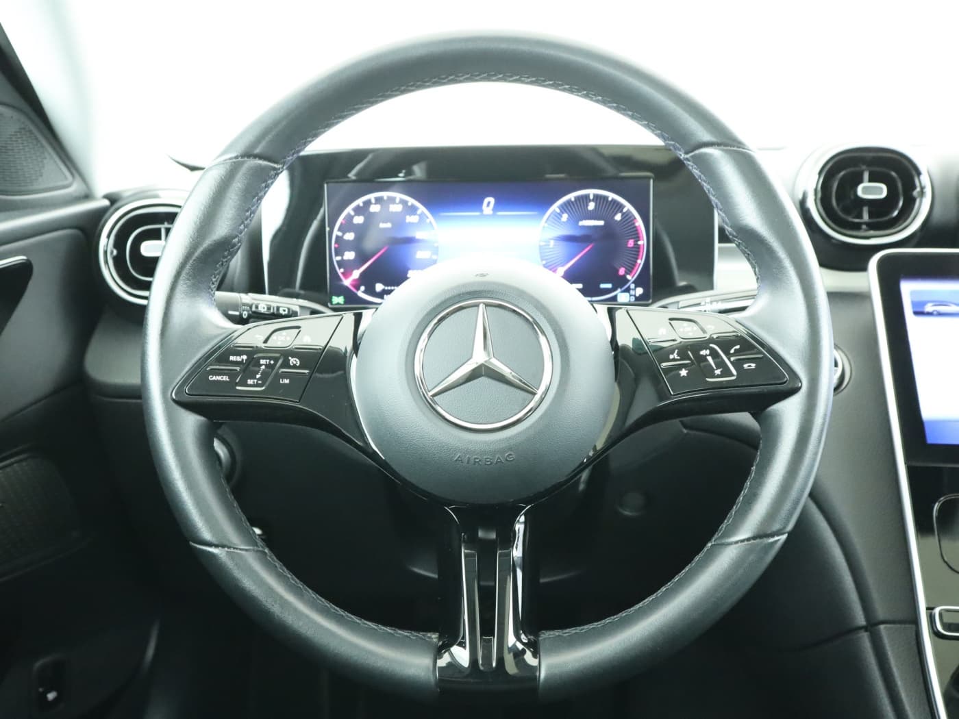 Mercedes-Benz C 200 d T Bild 11