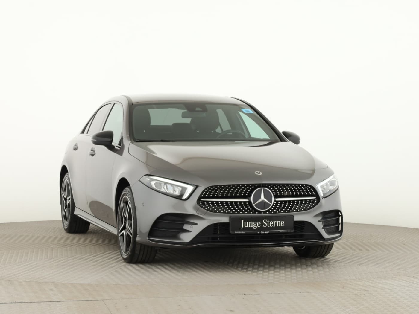 Mercedes-Benz A 250 e Lim Bild 3