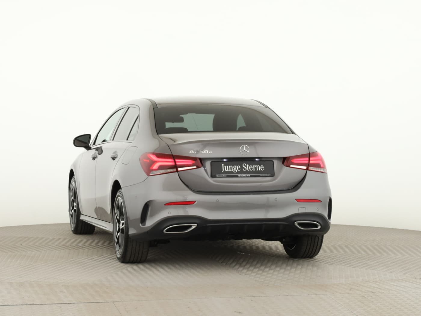 Mercedes-Benz A 250 e Lim Bild 4