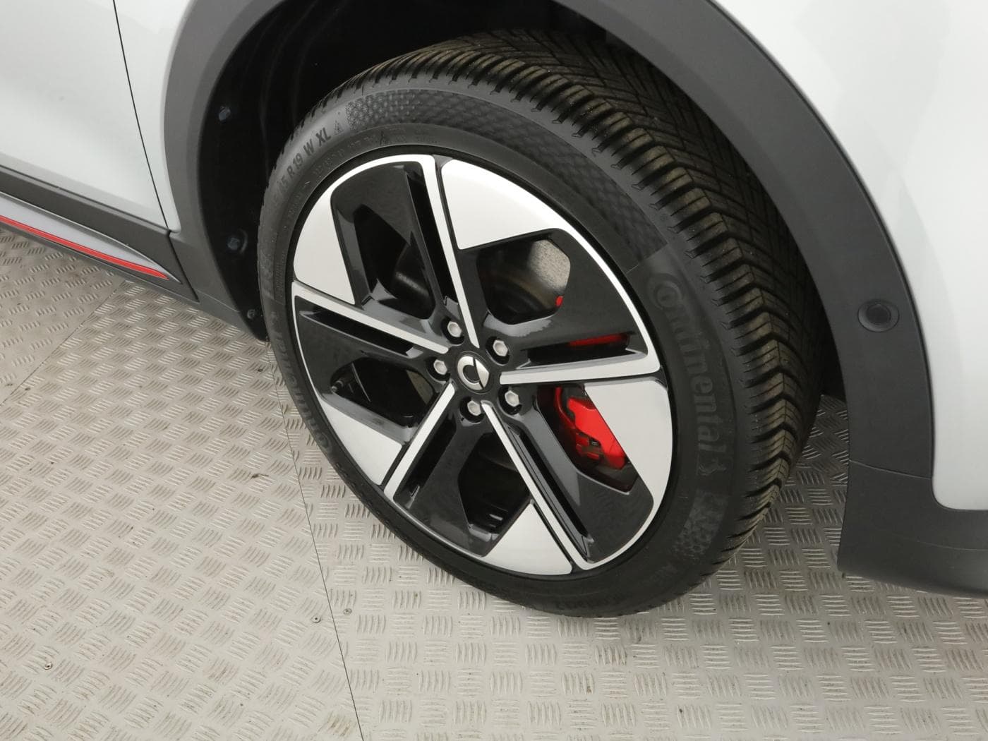 Smart 1 Brabus AWD (66kWh) Bild 22