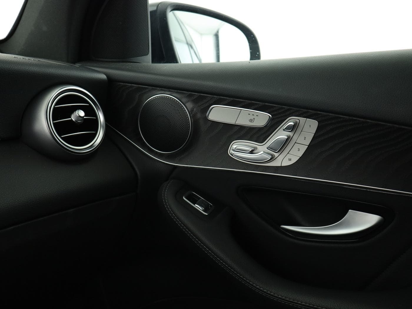 Mercedes-Benz GLC 300 de 4M Bild 16