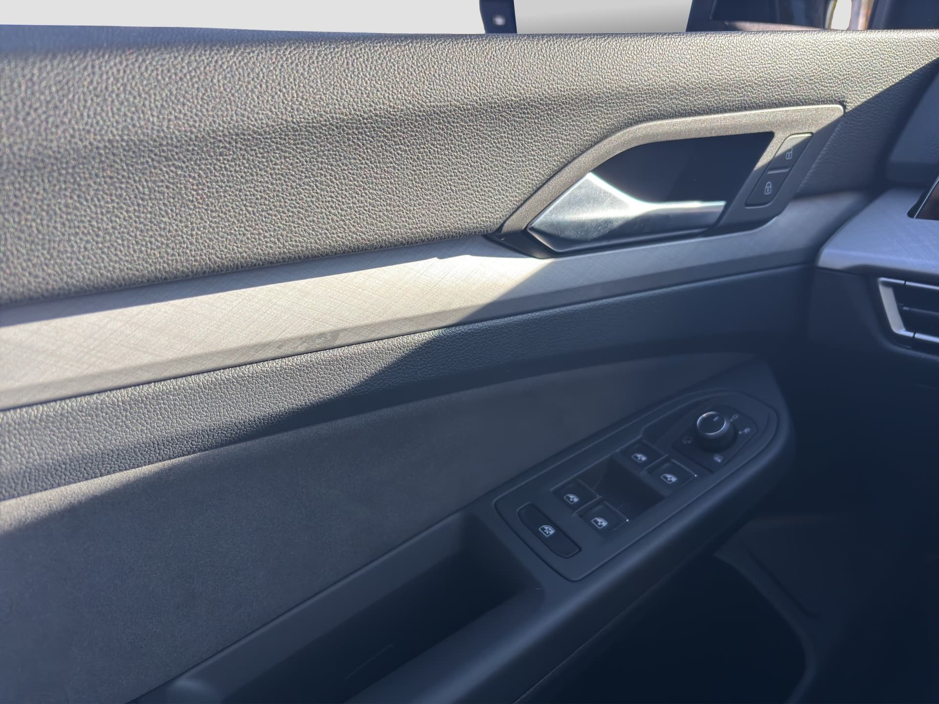 Volkswagen Golf Life 1.5 eTSI 115 PS DSG ACC Harman Kardon Bild 16