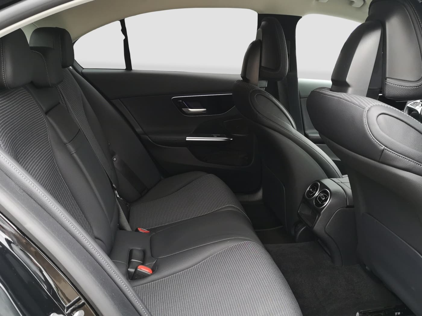 Mercedes-Benz C 220 d Bild 16