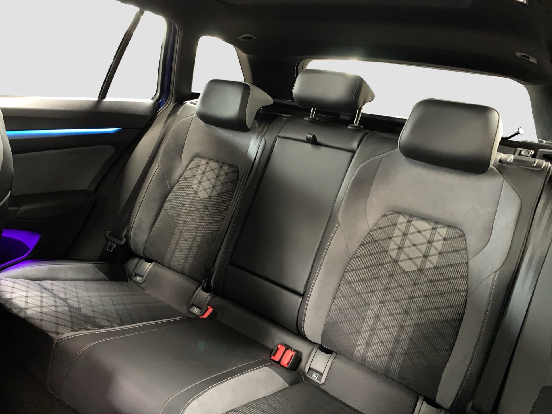 Volkswagen Golf Variant R-Line 1.5 l eTSI DSG Bild 15