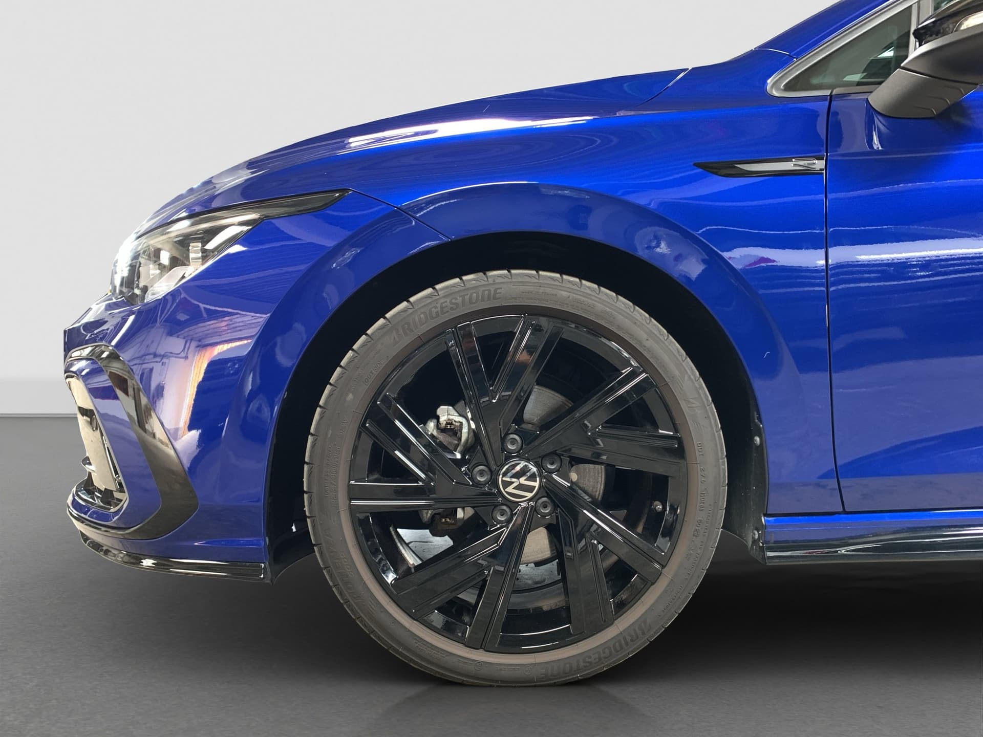 Volkswagen Golf Variant R-Line 1.5 l eTSI DSG Bild 18