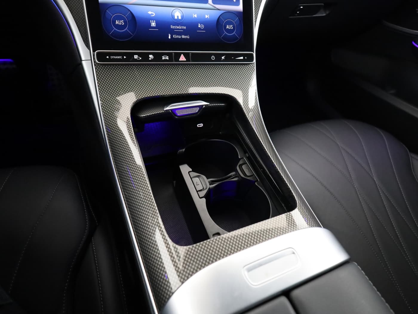 Mercedes-Benz C 300 e T Bild 15