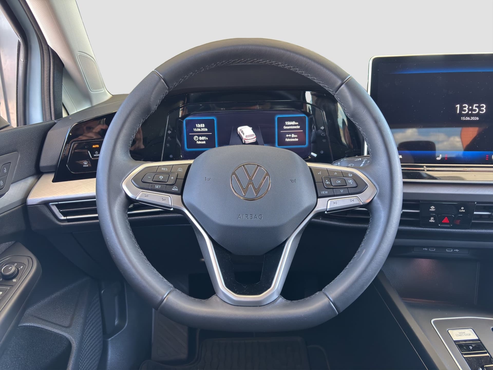 Volkswagen Golf Life 1.5 eTSI 150 PS DSG NAVI ACC KAMERA Bild 10