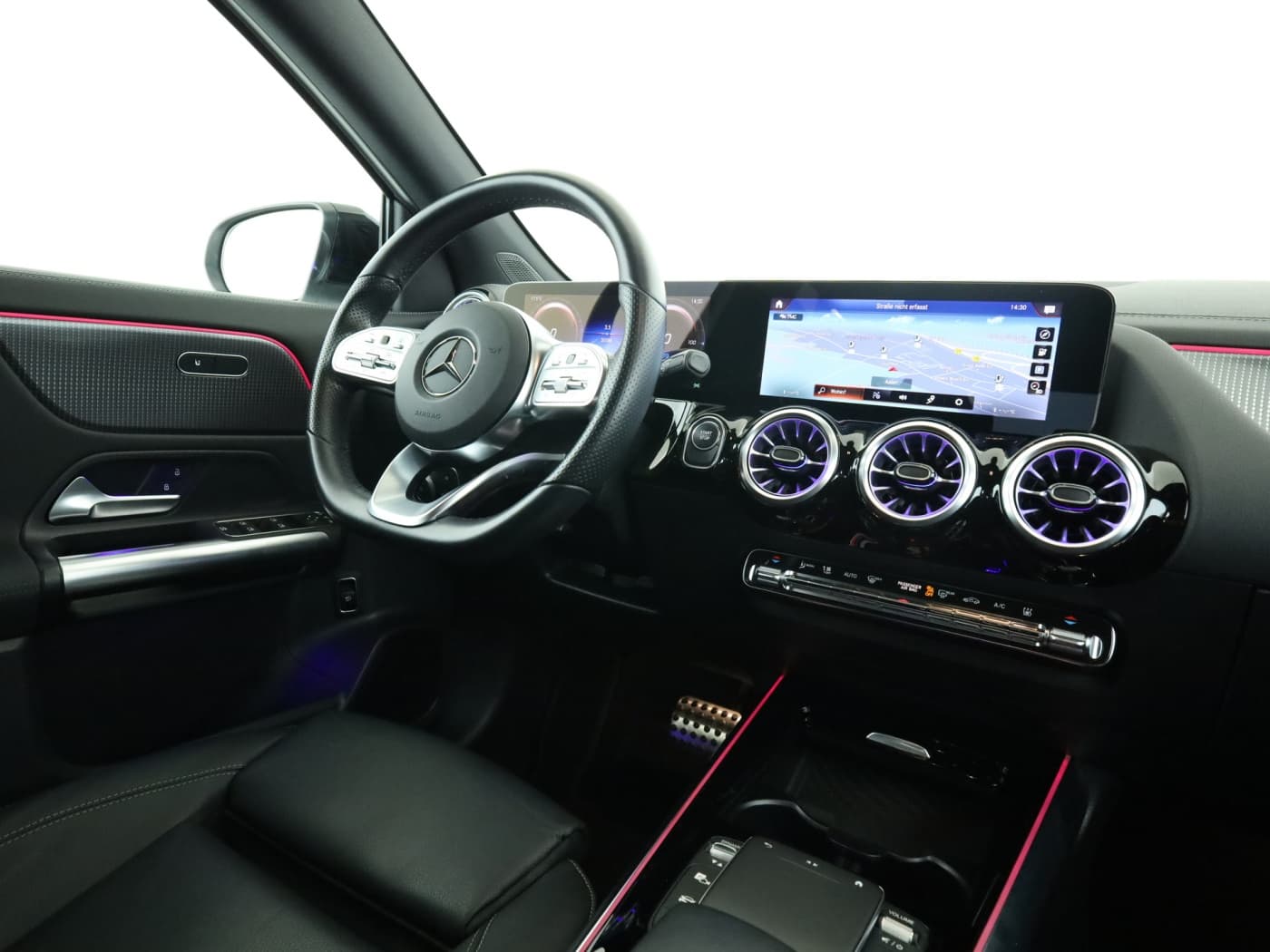 Mercedes-Benz EQA 350 4M Bild 10